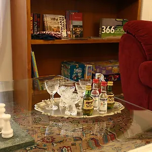 Houspitality Caesar 3*, Rom Italien